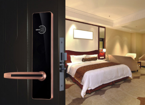 HL8828a 300x218 - Tính ưu việt của khóa cửa khách sạn sử dụng thẻ từ